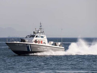 Правоохоронці Греції виявили на яхті велику партію канабісу, затримали двох українців