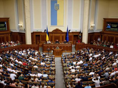 Російської не стосується. Рада ухвалила про мову навчання нацменшин, на якому наполягала Угорщина