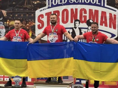 Ветерани з Рівненщини здобули золото чемпіонату світу зі стронгмену