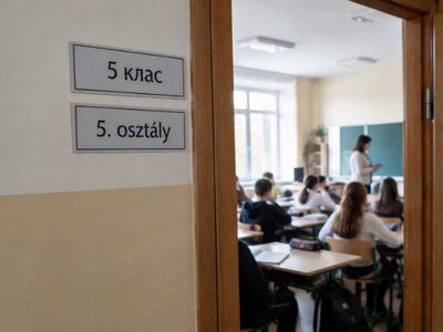 Рада змінила закон про освіту нацменшин, щоб Угорщина розблокувала нові кластери ЄС