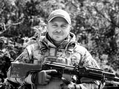 У Черкасах попрощалися із кулеметником, який загинув внаслідок удару ворожою керованою авіабомбою