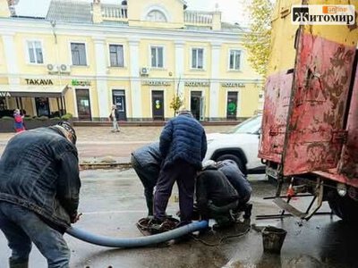 У Бердичеві через аварію на водогоні значна частина міста залишилася без води