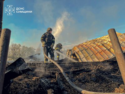 Росіяни вдарили по Глухову на Сумщині: пошкоджені будинки, є травмовані (фото)