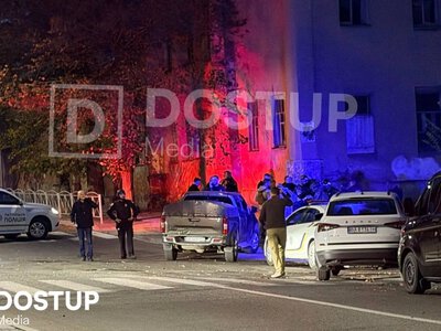 Чоловік палив з автомата та кидав гранати: НП у Кропивницькому