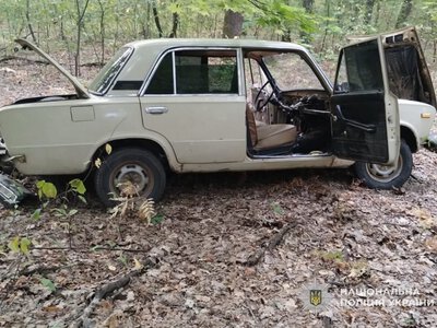 На Шосткинщині 19-річний хлопець викрав два автомобілі та намагався угнати третій