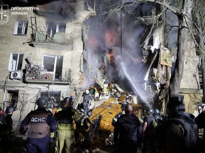 Трьох людей знайшли під завалами будинку в Холодногірському районі