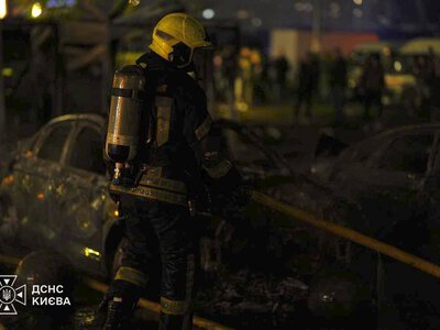 У Києві уламки БпЛА впали на території приватного будинку