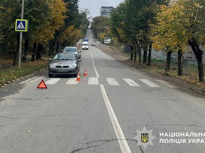 У Чернівцях поліціянти розслідують обставини ДТП з потерпілим на вулиці Сторожинецькій