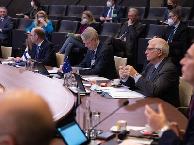 США та Європа розробляють мирний план для України з урахуванням гарантій безпеки за принципом статті 5 НАТО