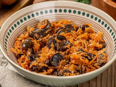 Тушеная капуста с грибами
