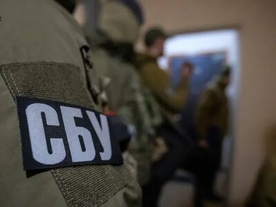 СБУ повідомила про підозру двом людям, які допомагали окупантам на Херсонщині