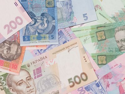 В одній з областей призупиняють некритичні закупівлі через дефіцит коштів: громади скаржаться на блокування платежів