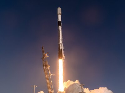 SpaceX вивела на орбіту 27 супутників Starlink ракетою Falcon 9