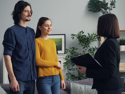 Продаж квартири під час війни: як безпечно оформити угоду та уникнути ризиків