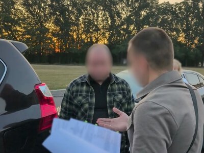 На Черкащині екссуддю підозрюють у вимаганні 1,3 млн грн “відкату” за роботи на військовому об’єкті