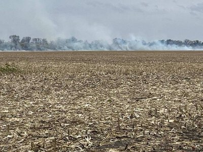 На Полтавщині через падіння уламків загорілася трава