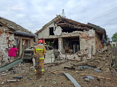 Рятувальники показали кадри з Малехова, де впав російський дрон
