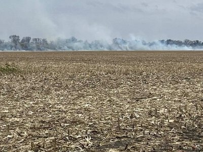 На Лубенщині впали уламки дрона: загорілася суха рослинність