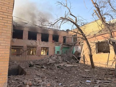 На Харківщині росіяни обстріляли цивільних, яких вели до газогону для прикриття своїх військових: є постраждалі