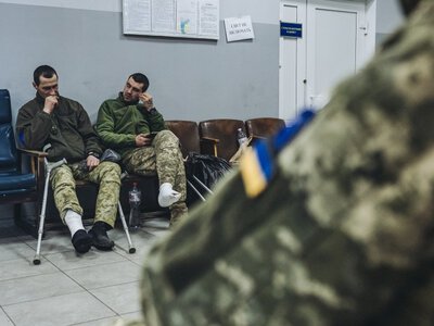 Міноборони оновило процедуру військово-лікарської комісії для військових, які проходять лікування за кордоном: ключові зміни
