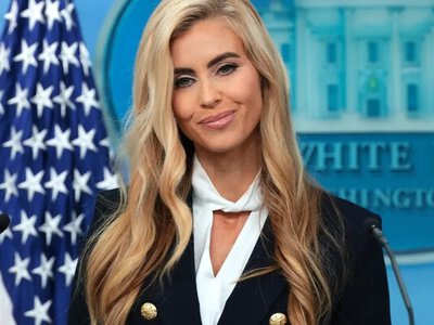Відео: дебют нової речниці Трампа висміяли у США