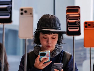 Світовий ринок смартфонів впав до 14-річного мінімуму: лідирують Samsung та Apple