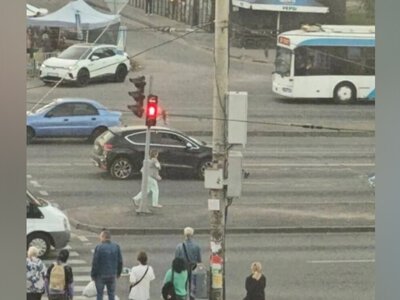 У Дніпрі на Слобожанському проспекті Citroen збив 77-річного пішохода