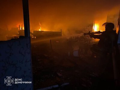  На Донеччині рятувальники за добу загасили 4 пожежі, дві з яких виникли через обстріли — у Слов'янську та Билбасівці 