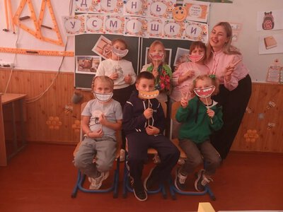 Другокласники ліцею на Олександрівщині відзначили День усмішки