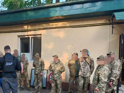 Били та труїли газом: в Одесі засудили 9 учасників груп оповіщення ТЦК