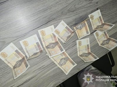 Камери показали момент крадіжки: тернополянка відповість за зникнення 1800 злотих
