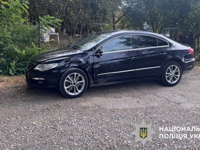 На Буковині мотоцикліст влетів у авто і отримав травми