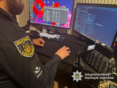 Перша в Україні підозра за створення шахрайського кол-центру: поліція Львівщини затримала організаторів