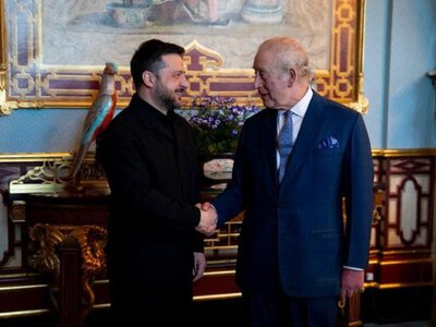 Зеленський з командою прибув до Великобританії. У планах  – аудієнція у короля Чарльза ІІІ