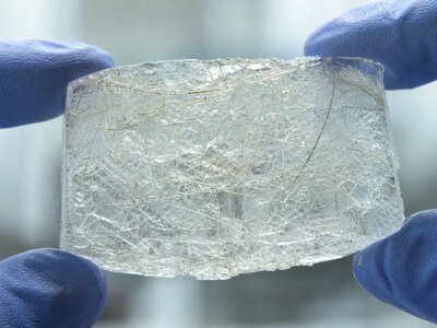 Науковці створили BioPykrete — лід у 10 разів міцніший за звичайний