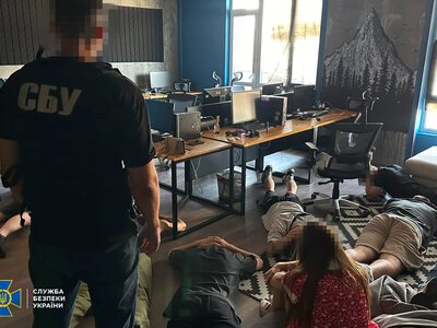 На Львівщині оголосили першу в Україні підозру за створення шахрайського кол-центру