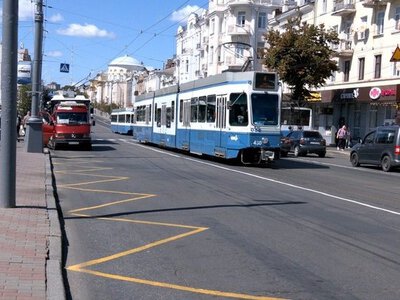 У центрі Вінниці трамваї стали швидшими, а кількість транзитних авто на Соборній скоротилася