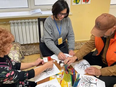 У Центрі життєстійкості Демидівки переселенці опановували техніки подолання стресу