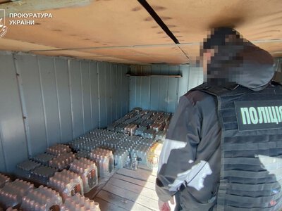 На Дніпропетровщині викрили підпільне виробництво алкоголю: п’ятьом оголосили підозри
