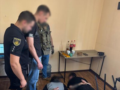В Україні оголосили першу підозру за створення шахрайського кол-центру: на Львівщині поліція затримала організаторів