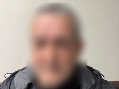 Вирвав із рук дівчини телефон: 52-річного харків’янина підозрюють у грабежі