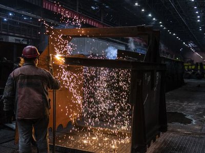 Зупинка металургії загрожує втратою понад 7% економіки України - NYT