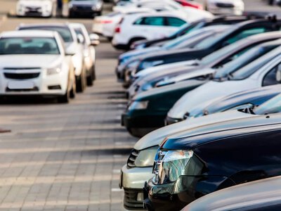 ТОП популярних авто, які швидко втрачають ціну: чому Tesla Model Y та Audi Q5 вигідно купувати вживаними