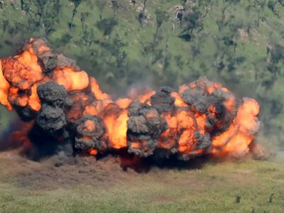 США розглядають застосування «матері всіх бомб» в конфлікті з Іраном, повідомляє CNN