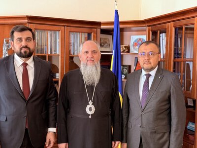  Предстоятель ПЦУ відвідав Посольство України в Польщі 