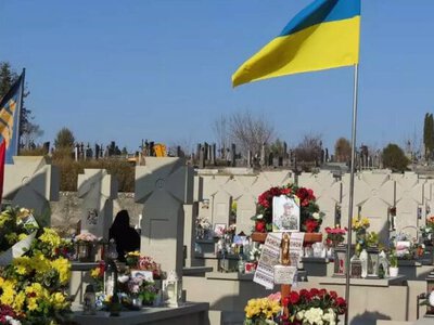 Єдиний меморіал під загрозою: На «Пантеоні Героїв» у Тернополі готують фундамент під індивідуальний пам’ятник