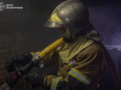 На Вінниччині горіли оздоровчий заклад, сміттєзвалище, комбайн, гараж і літня кухня