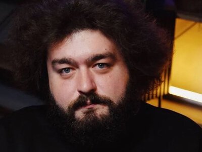 У Києві проходять похорони коміка Вені: деталі прощання та фото з церемонії