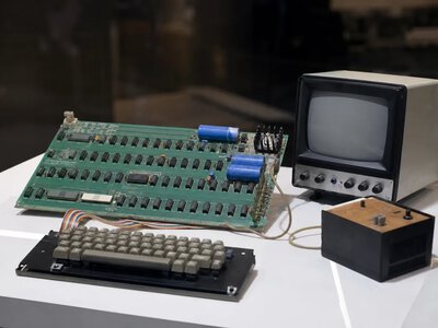 Комп'ютер Apple I Hatfield продали на аукціоні за рекордні 1,15 млн доларів