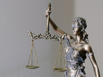 Правові основи звільнення військовослужбовців з армії в умовах сімейних обставин